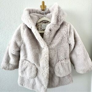 Zara Plush Faux Fur Jacket in Soft Cream 4T